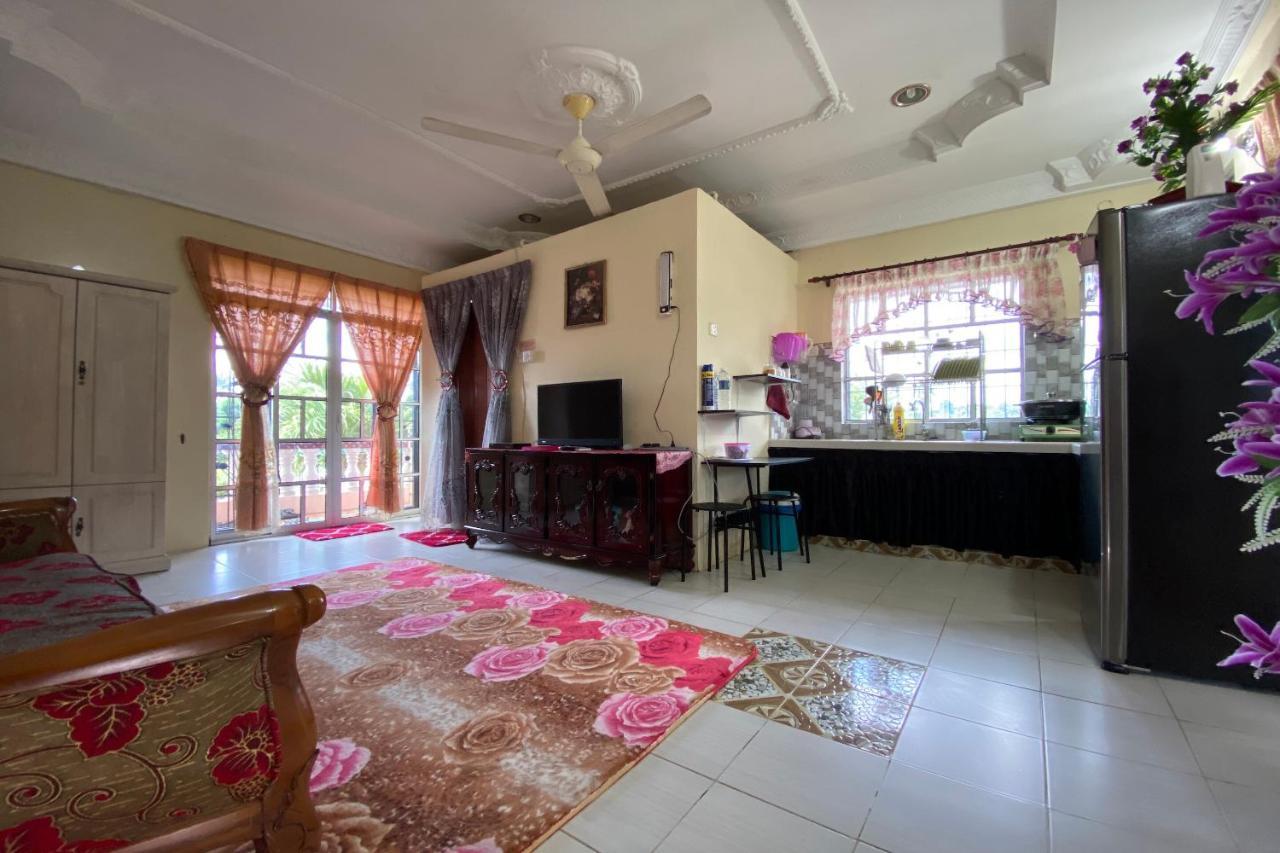 Oyo Home 90331 D'Jj Homestay Kota Belud エクステリア 写真
